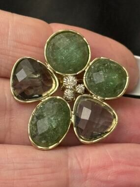Green Stone Flower Brooch Pin 3g 1” Gold Tone Modern Artisan
